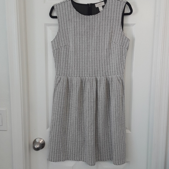 Ann Taylor Loft sleeveless dress Size 6 - Picture 1 of 4